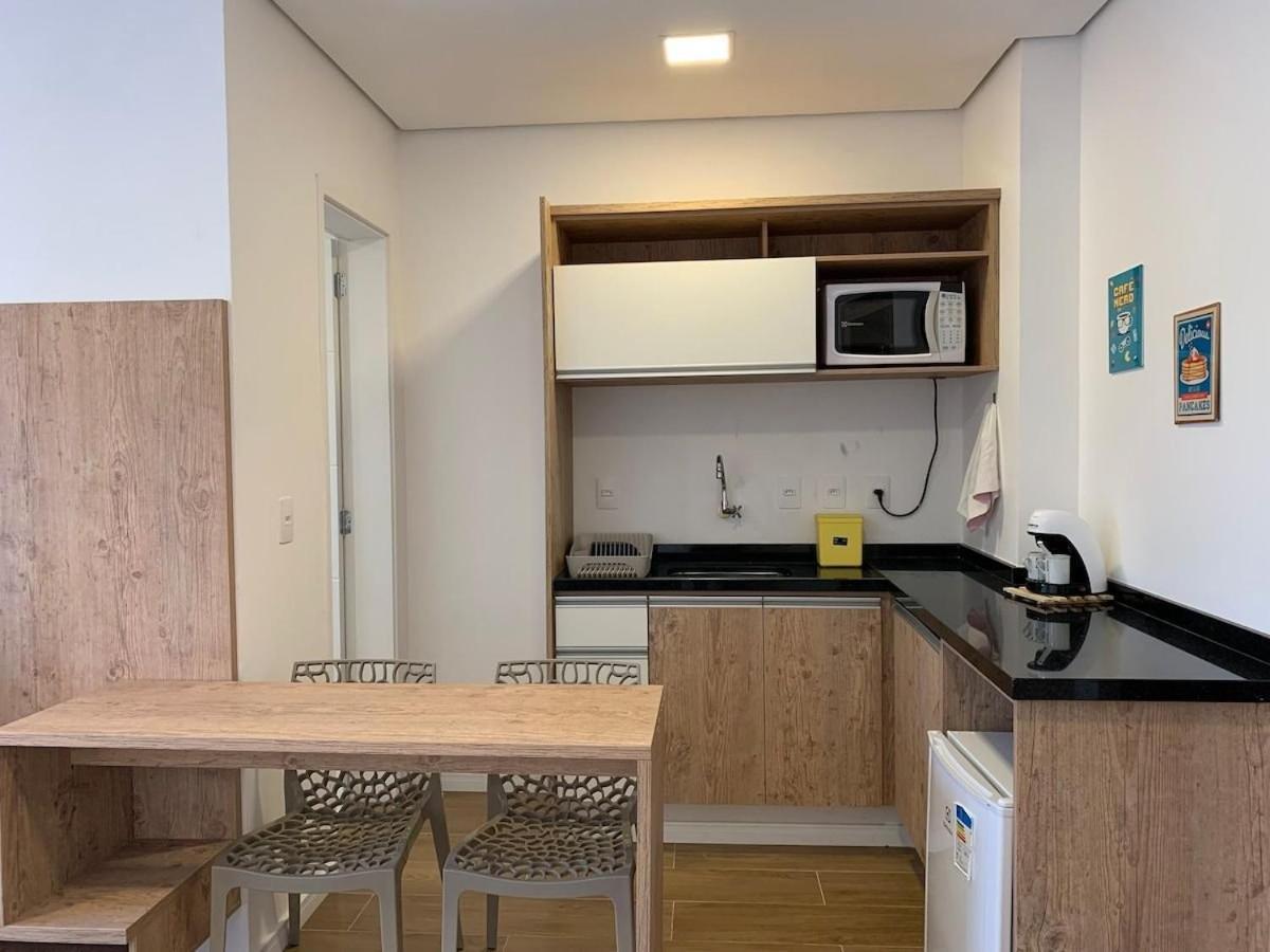 Flat Novo, Aconchegante E No Coracao Do Capivari / Internet + Aquecedores Apartamento