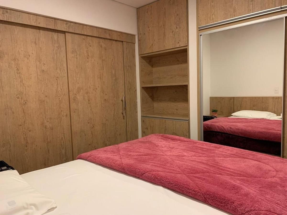 Apartamento Flat Novo, Aconchegante E No Coracao Do Capivari / Internet + Aquecedores